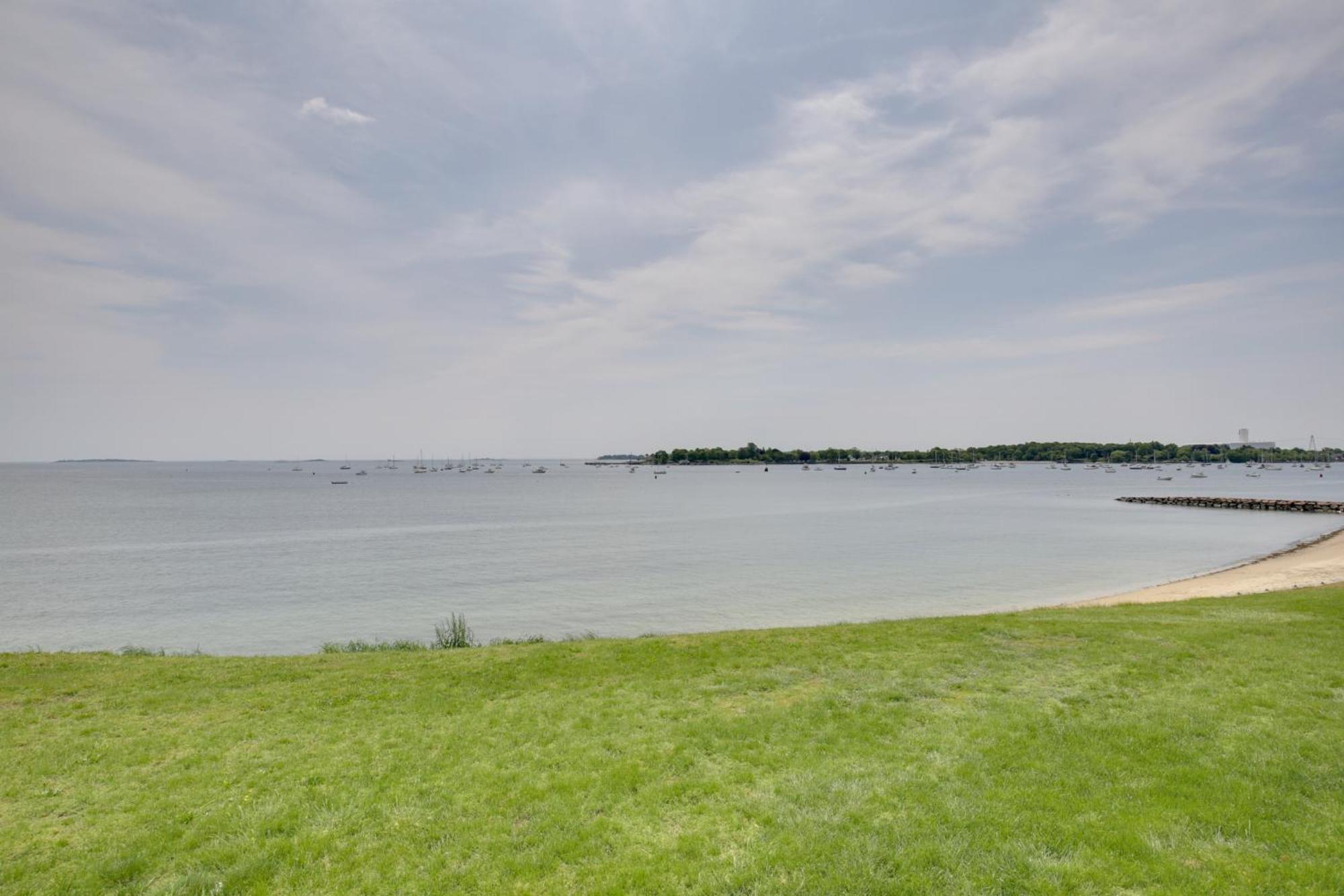 Quaint Beverly Townhome Walk To Beach And Downtown! Εξωτερικό φωτογραφία