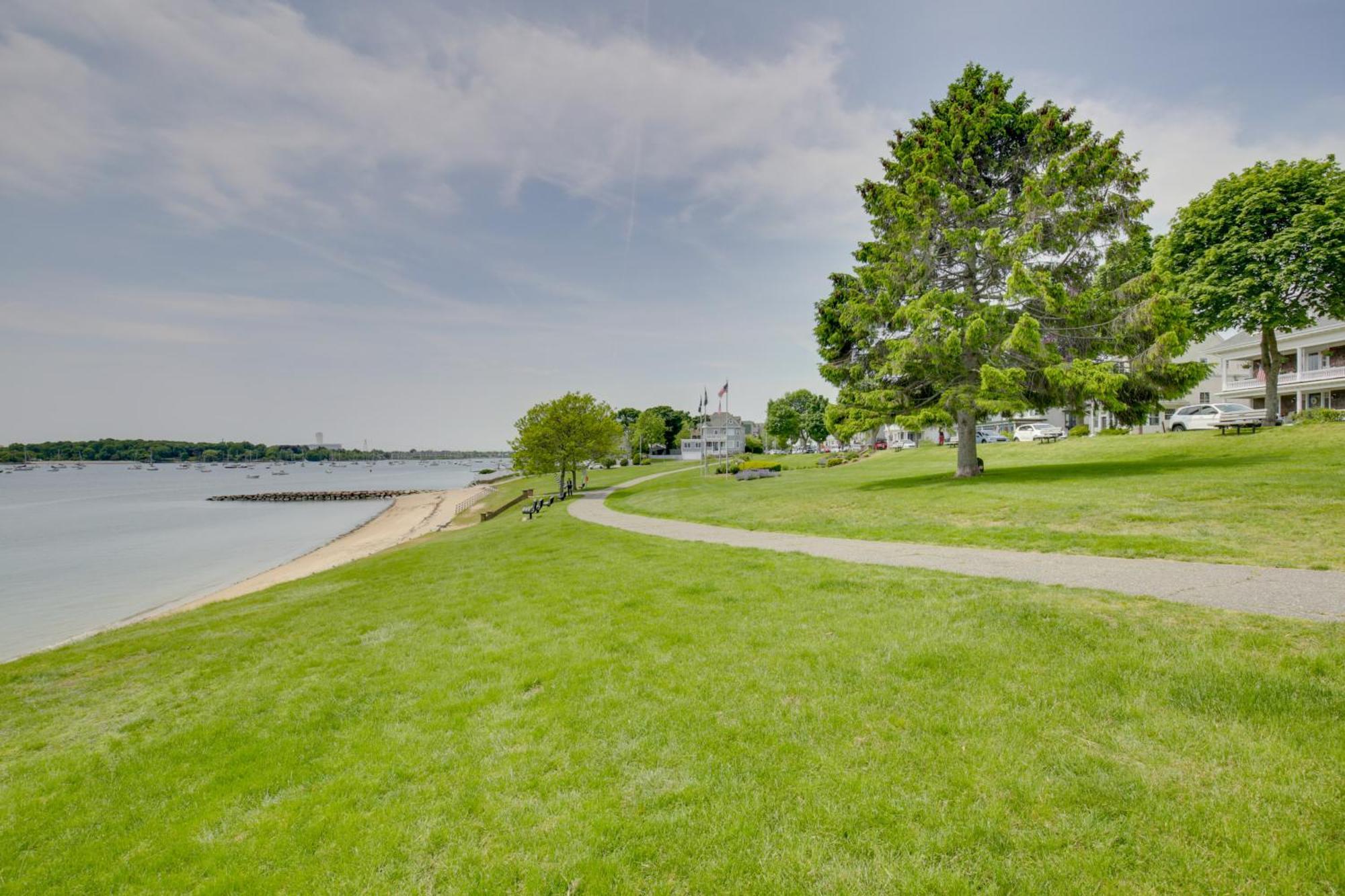 Quaint Beverly Townhome Walk To Beach And Downtown! Εξωτερικό φωτογραφία