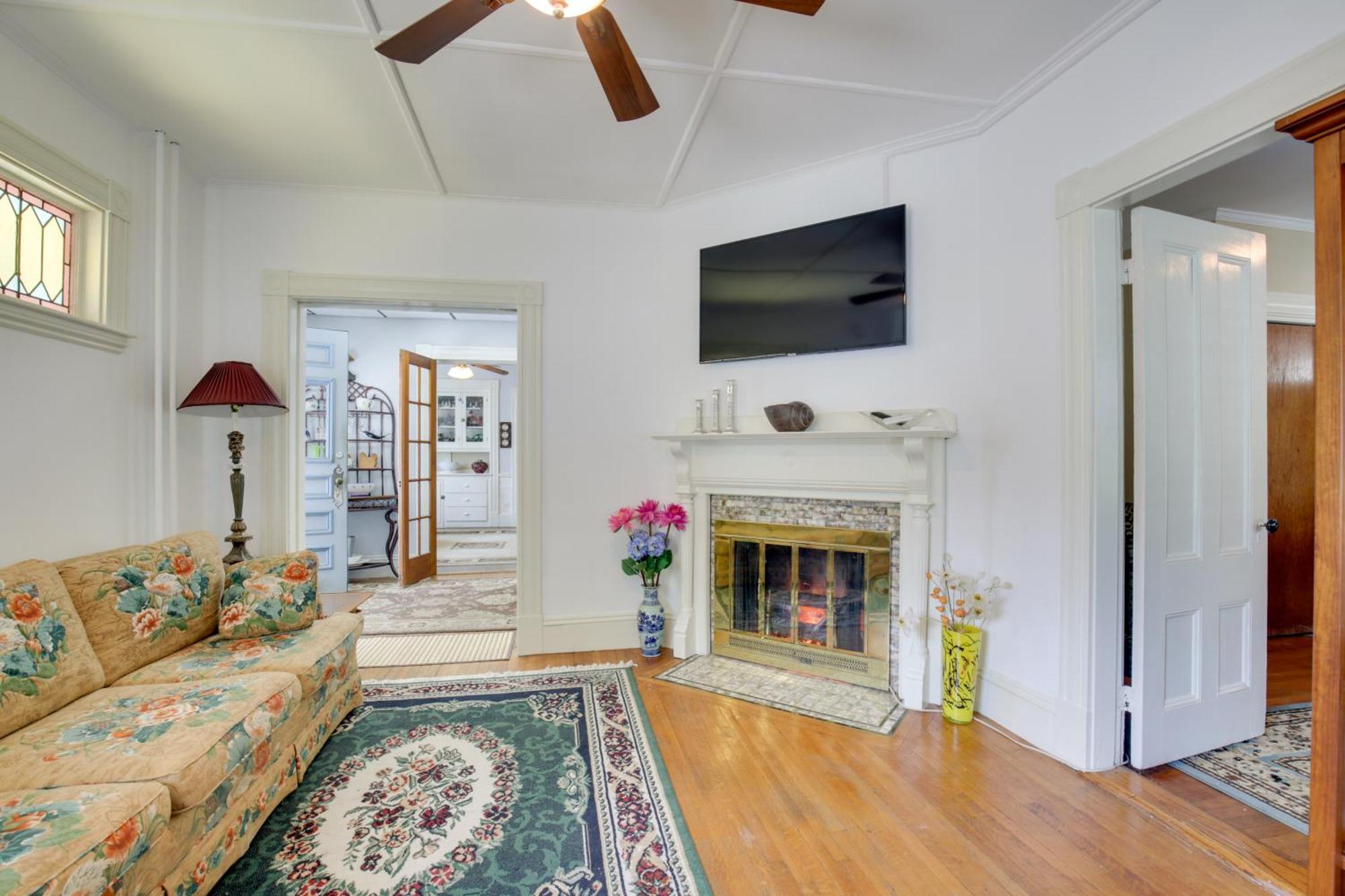 Quaint Beverly Townhome Walk To Beach And Downtown! Εξωτερικό φωτογραφία